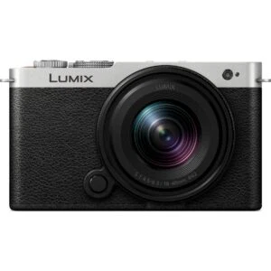 Panasonic LUMIX S9 Black / Silver + S 18-40mm f/4.5-6.3